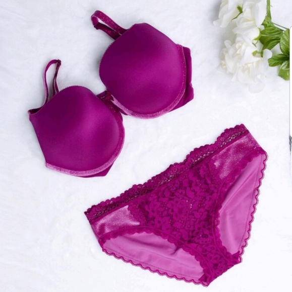 Victoria's Secret Other - VICTORIA'S SECRET Body by Victoria Push-up Bra 💐